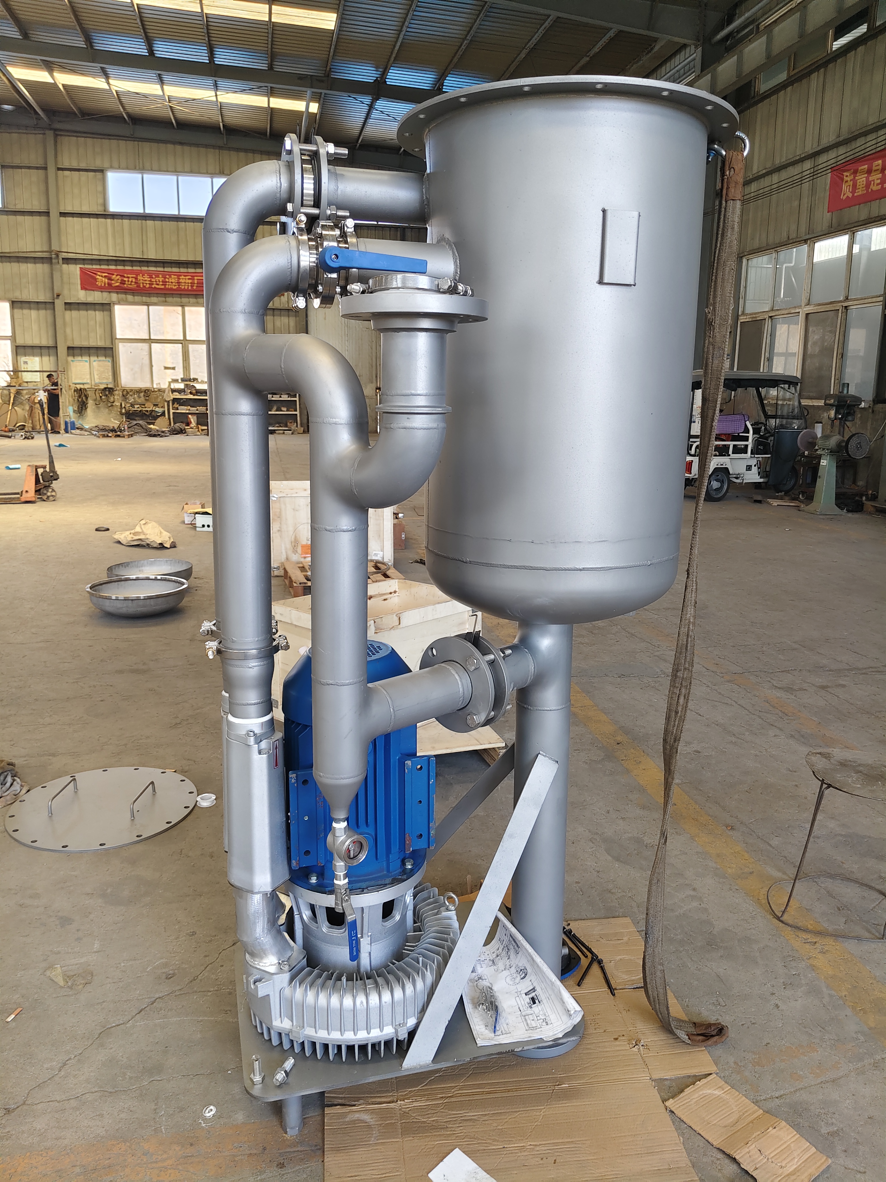 5.5kw防爆式油霧分離，500方風(fēng)機(jī)油霧分離器發(fā)貨送客戶手中，